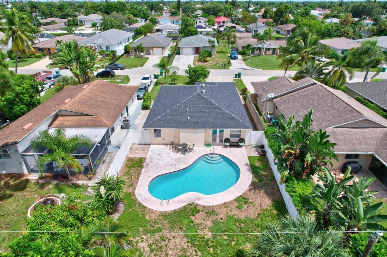 Pool Home Super Close To Vanderbilt Beach Naples Exterior photo