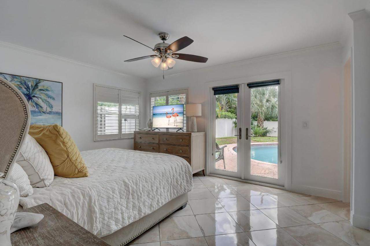 Pool Home Super Close To Vanderbilt Beach Naples Exterior photo