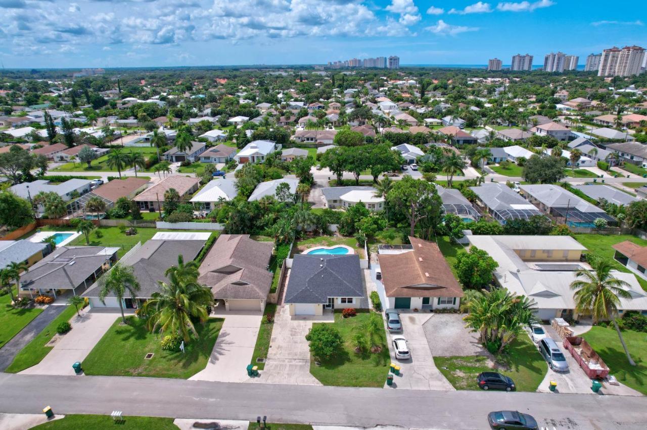 Pool Home Super Close To Vanderbilt Beach Naples Exterior photo